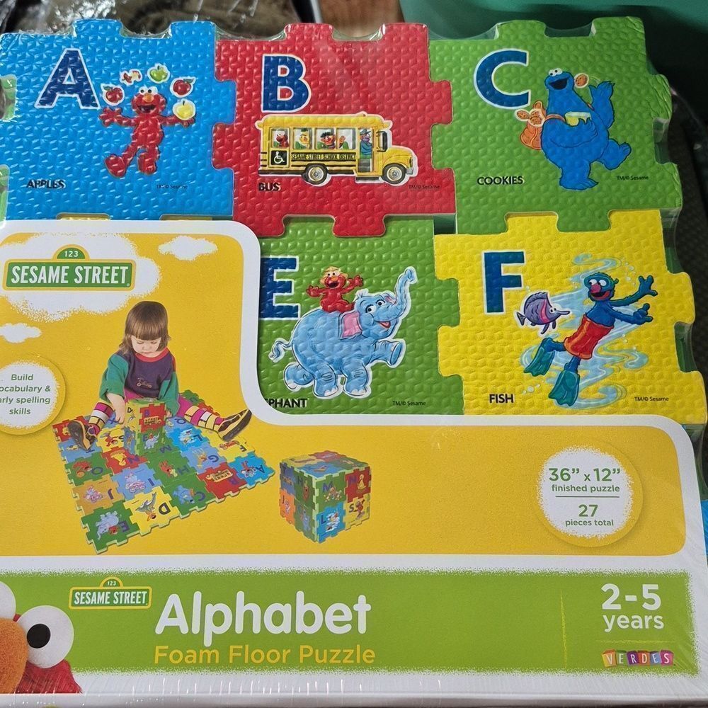 Sesame Street Alphabet Foam Floor Puzzle - Picture 4 of 5